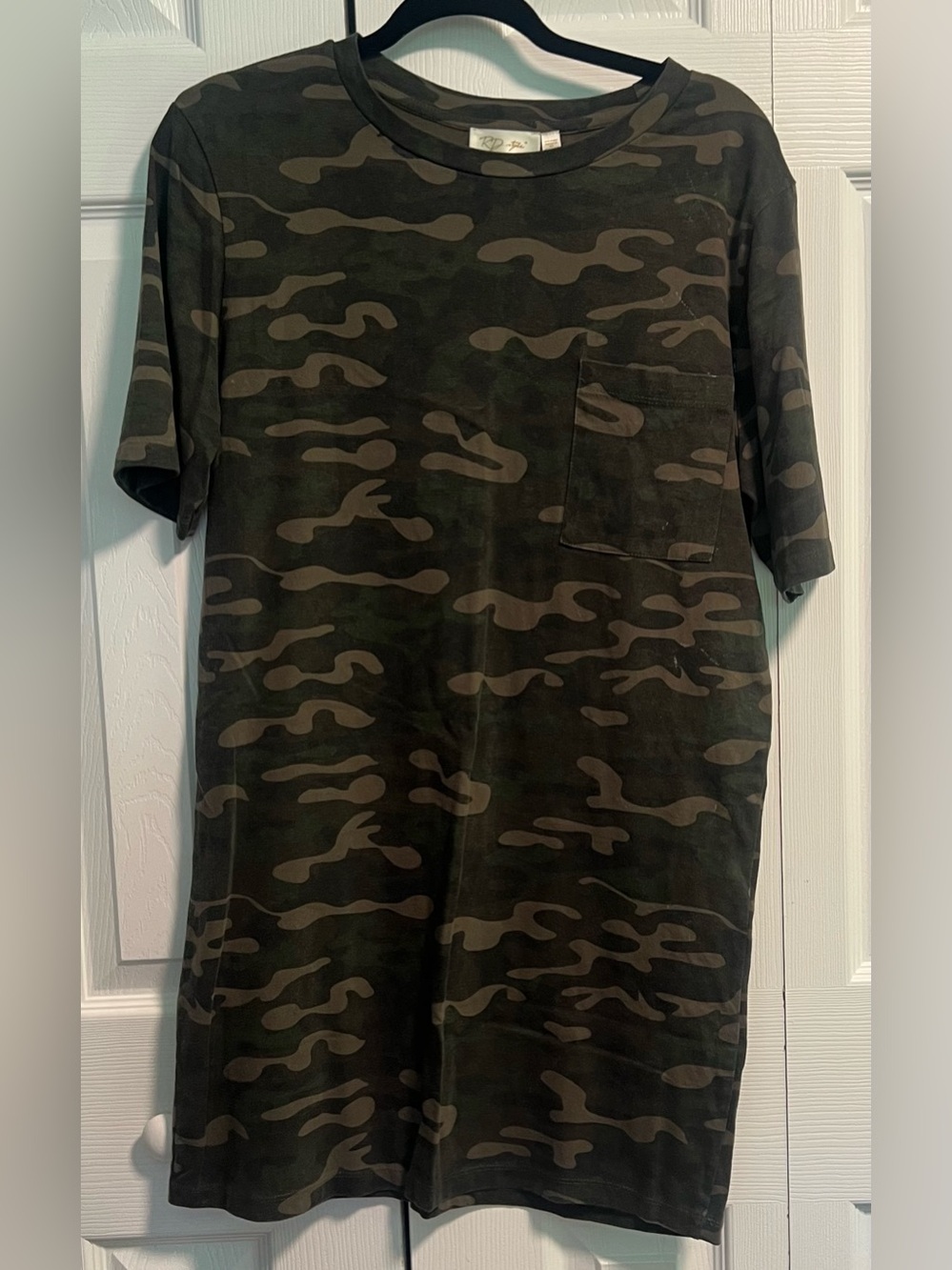 RD Style "Salute Your Style" Green Camo Print T-Shirt Dress